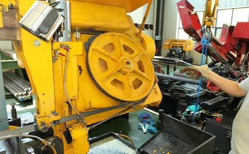 如何解决卢市镇卧式金属带锯床切削时出现的断带现象？